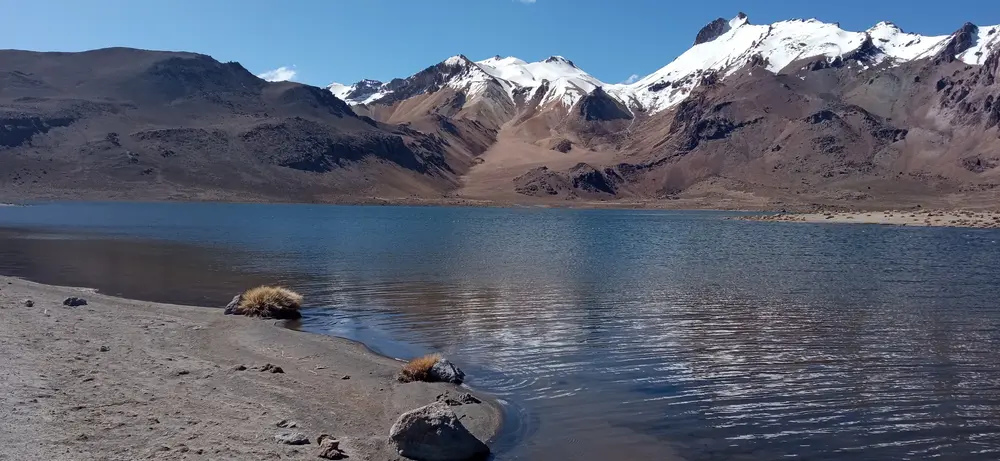 Panorámica del lago Chungará