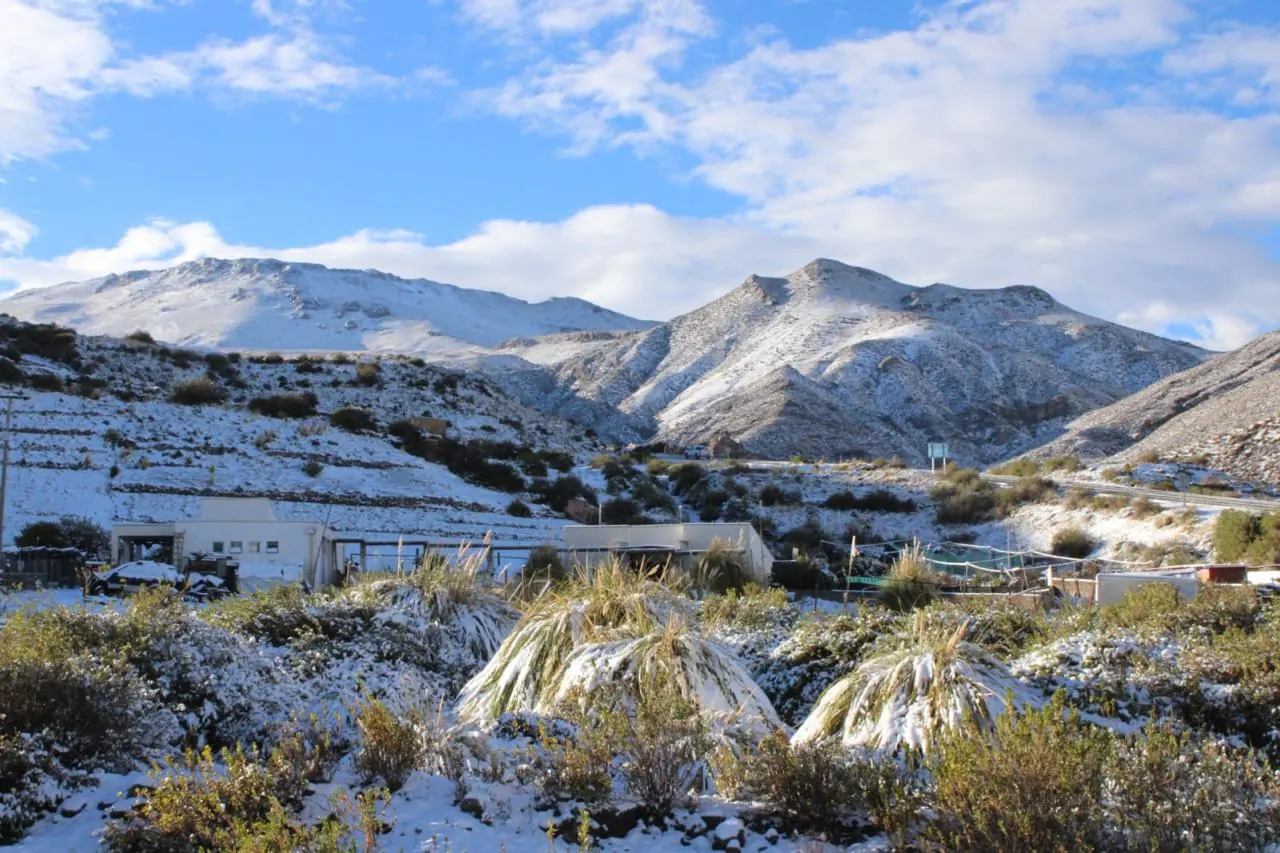 Panorámica del valle de Putre nevado